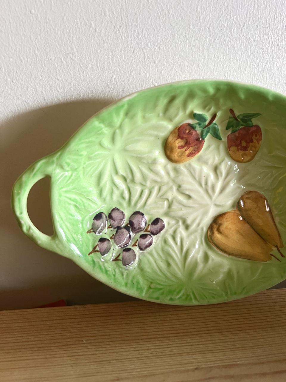 🍐 1960s Staffordshire Hand Painted Fruit Serving Dish