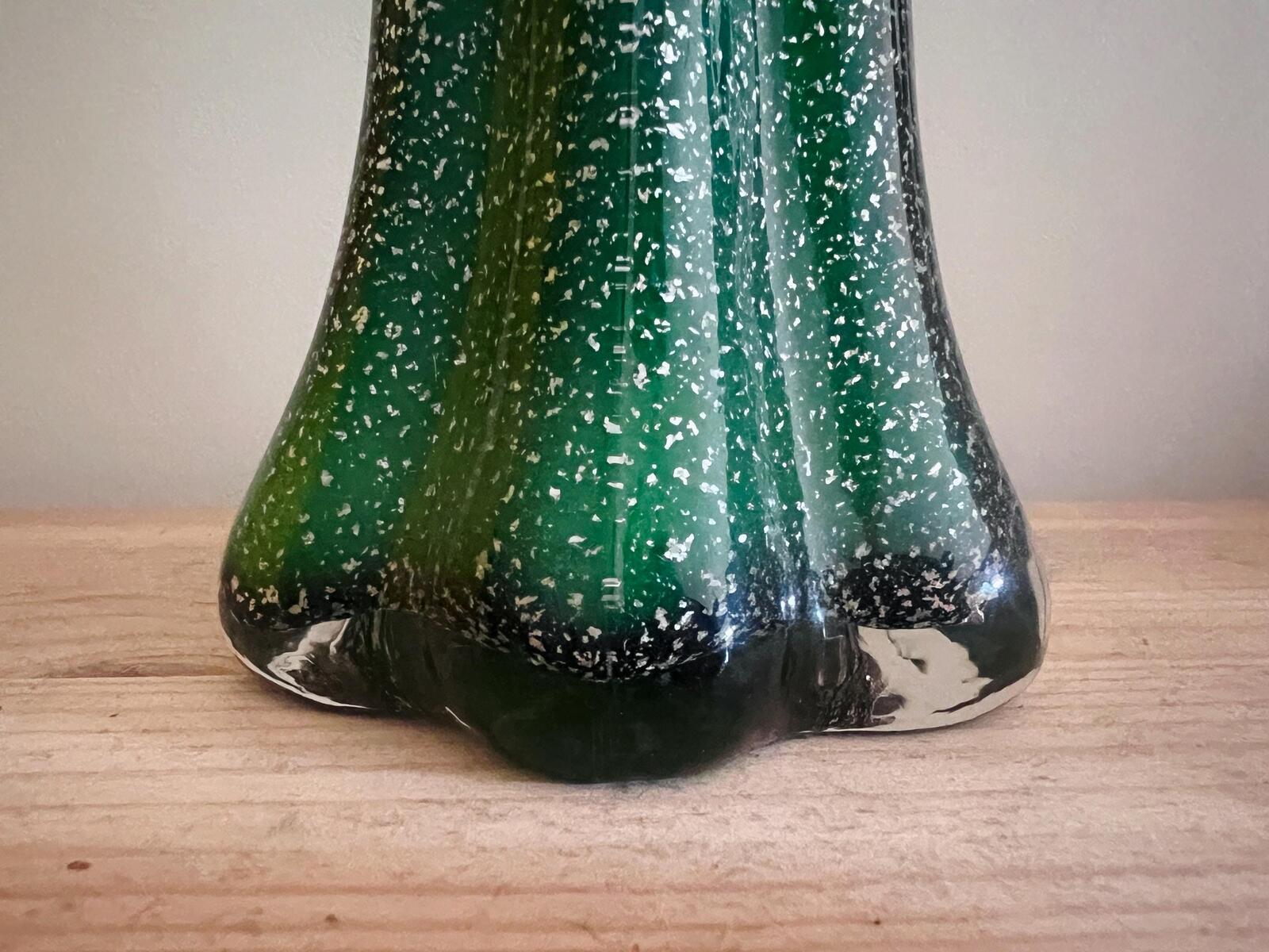 Green Art Glass Vase, Ruffled Rim, Speckled Glass, Murano Style, Sculptural Vintage Vas