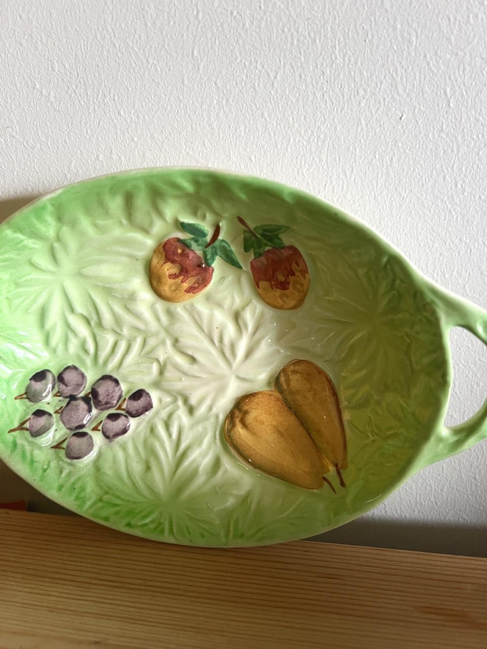🍐 1960s Staffordshire Hand Painted Fruit Serving Dish