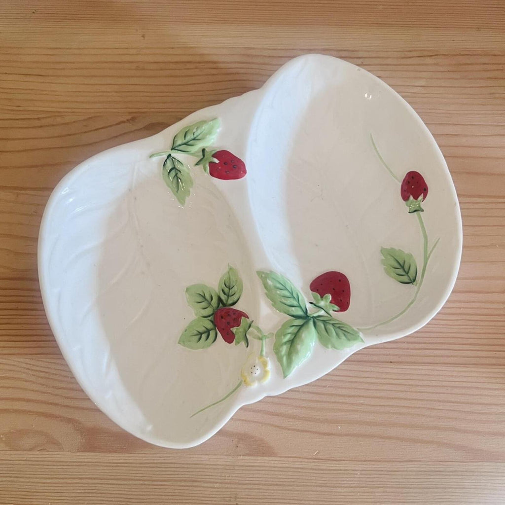 vintage strawberry divided dish 🍓