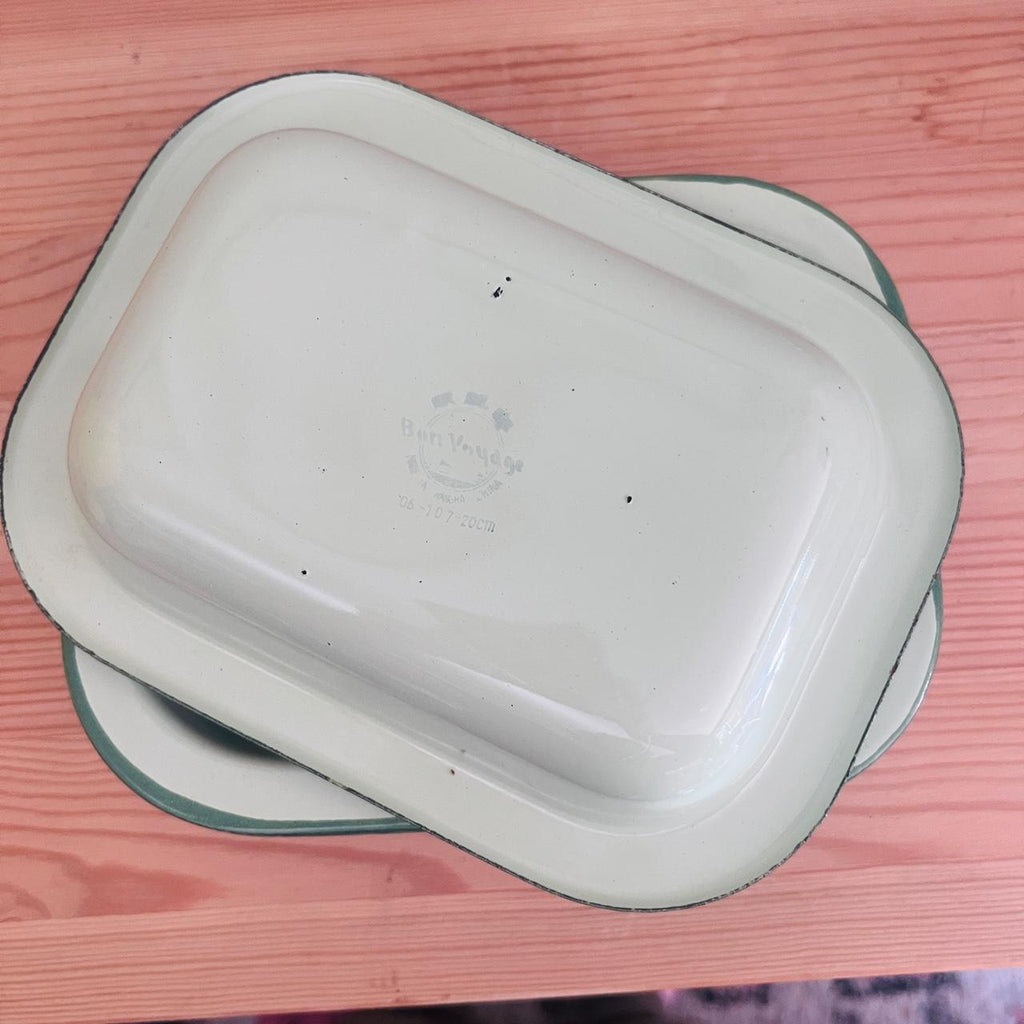 1980s Bon Voyage Mint Green Enamel Baking Dishes Set of 4
