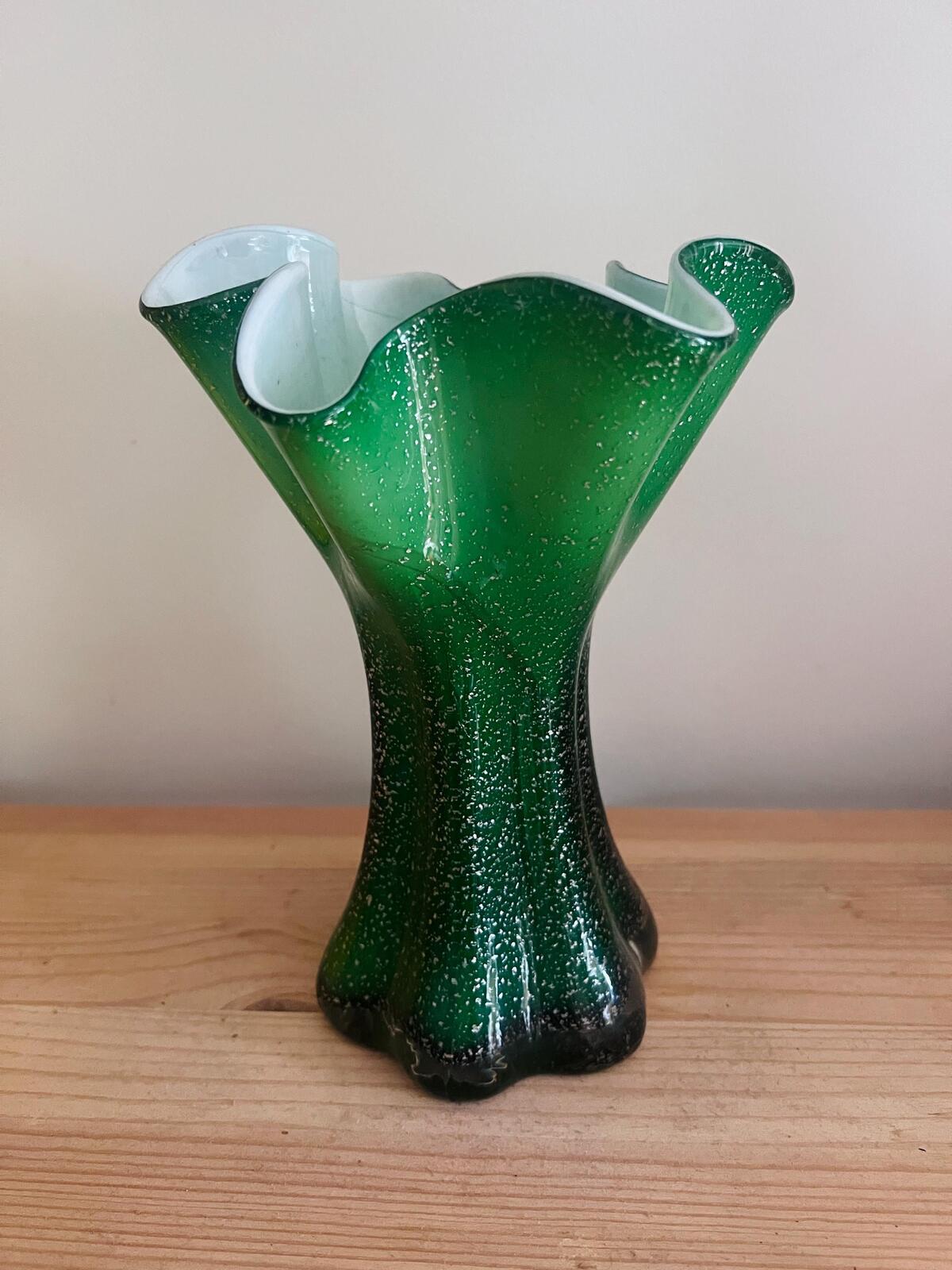Green Art Glass Vase, Ruffled Rim, Speckled Glass, Murano Style, Sculptural Vintage Vas