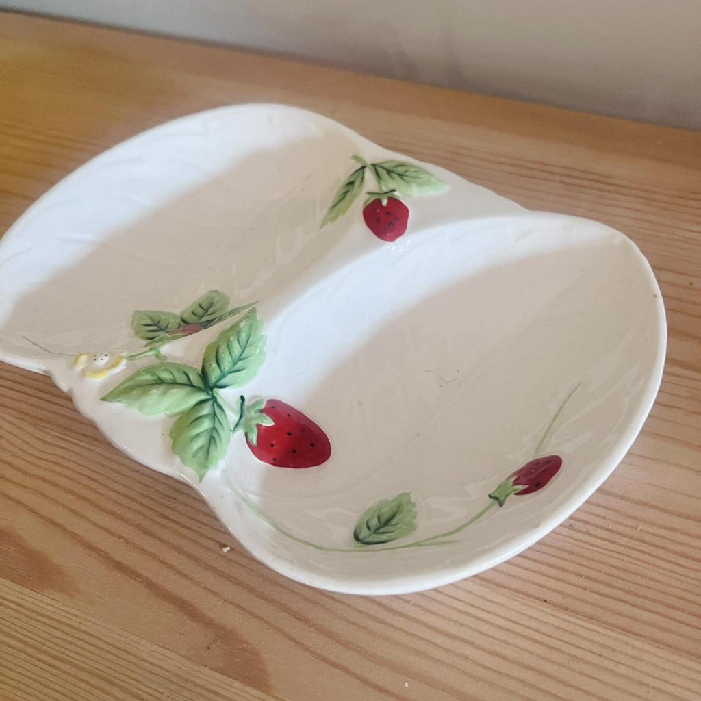 vintage strawberry divided dish 🍓