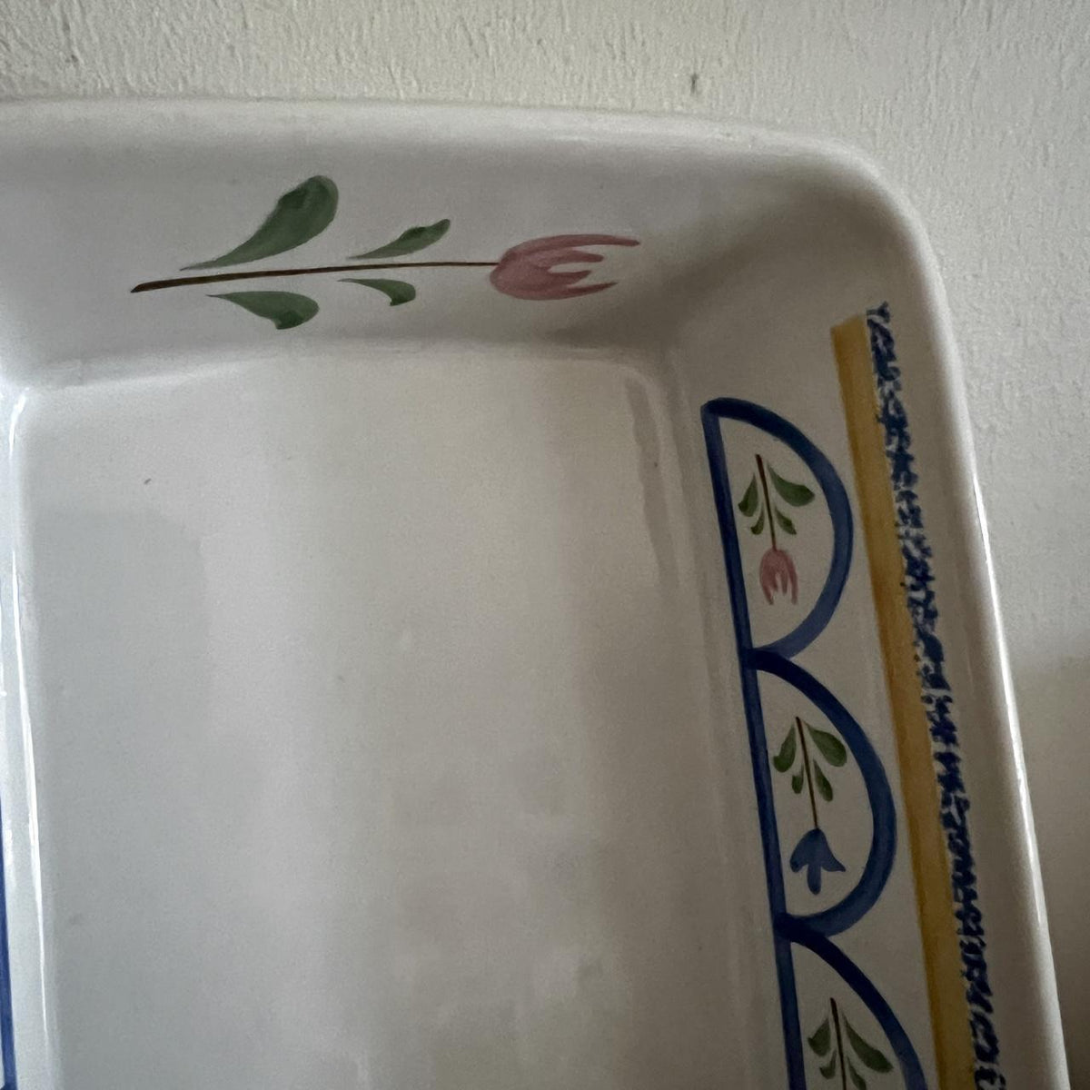 White and Multi Dinnerware